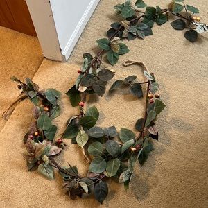 Pottery Barn Rose Bud Garland